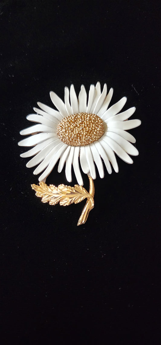 Marvella Flower Pin