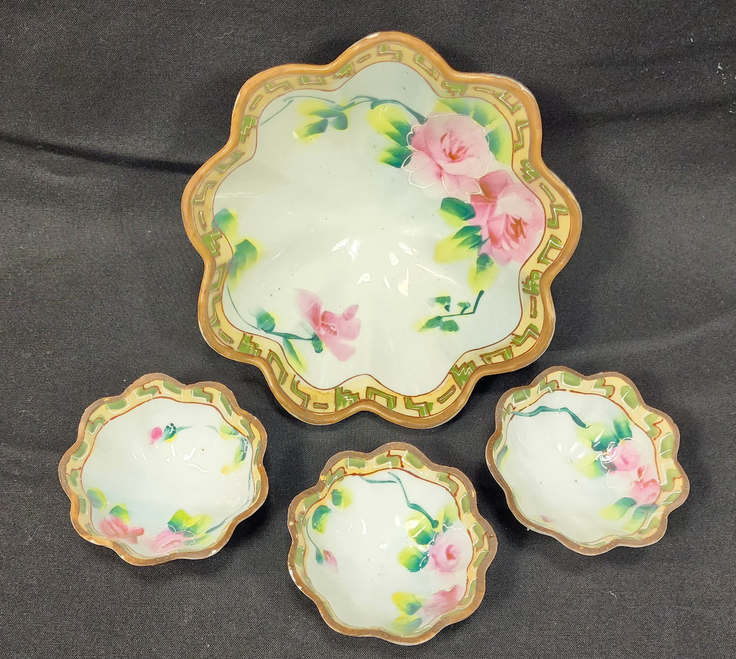 Nippon Floral Nut Set, Master and 3 Individual dishes