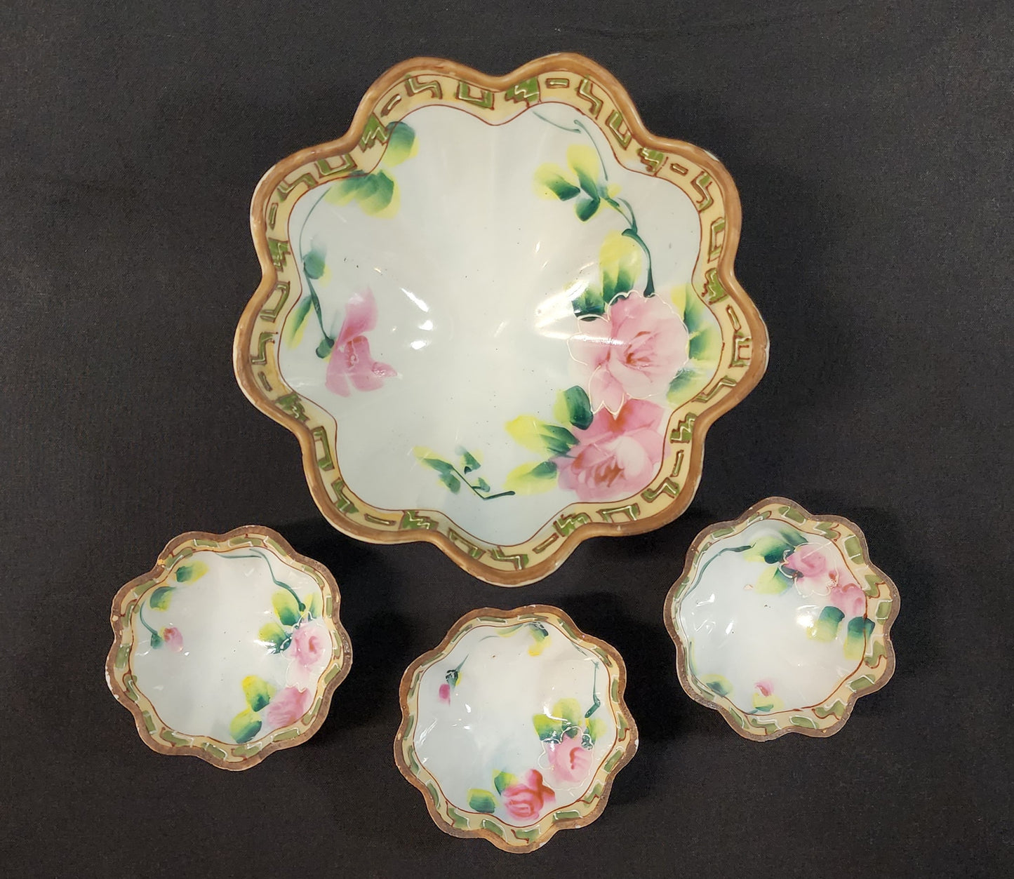 Nippon Floral Nut Set, Master and 3 Individual dishes