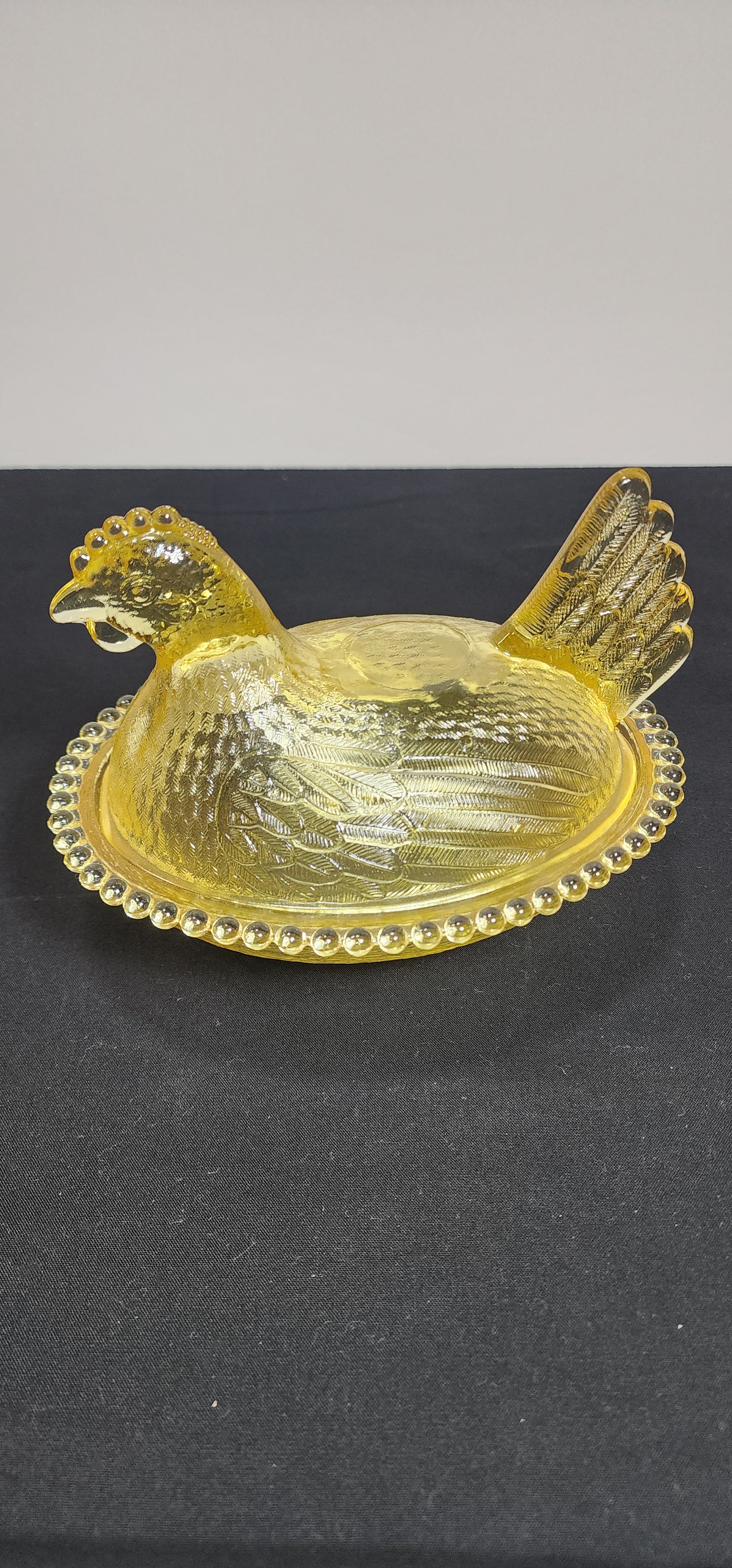 *Rare* Vintage Indiana Glass Yellow Topaz Hen on Nest